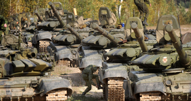 "Niszczycielski potencjał bez precedensu". Pentagon: 10 tys. Rosjan nad granicą Ukrainy