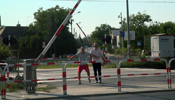 Kolejowy problem przejściowy i drogowy masaż ciała